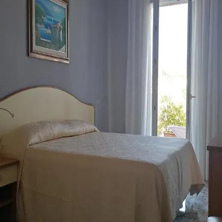 Casa Di Meglio Hotel 3*