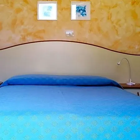 Hotel Casa Di Meglio 3*
